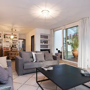 Tuguest Pool House Albaicin Granada
